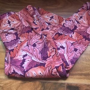 Blackmilk Filigree Leaf Toasties Leggings